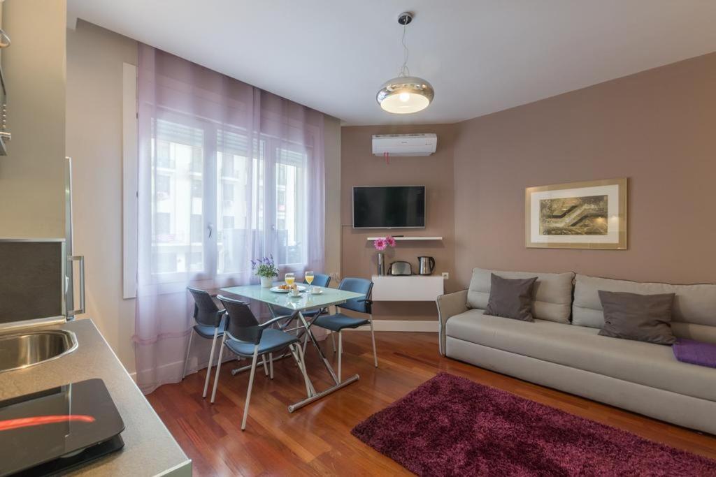 Gran Via 55 Exclusive Apartments Madrid Buitenkant foto